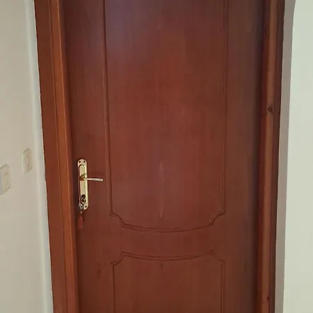 Апартаменты Bledar *